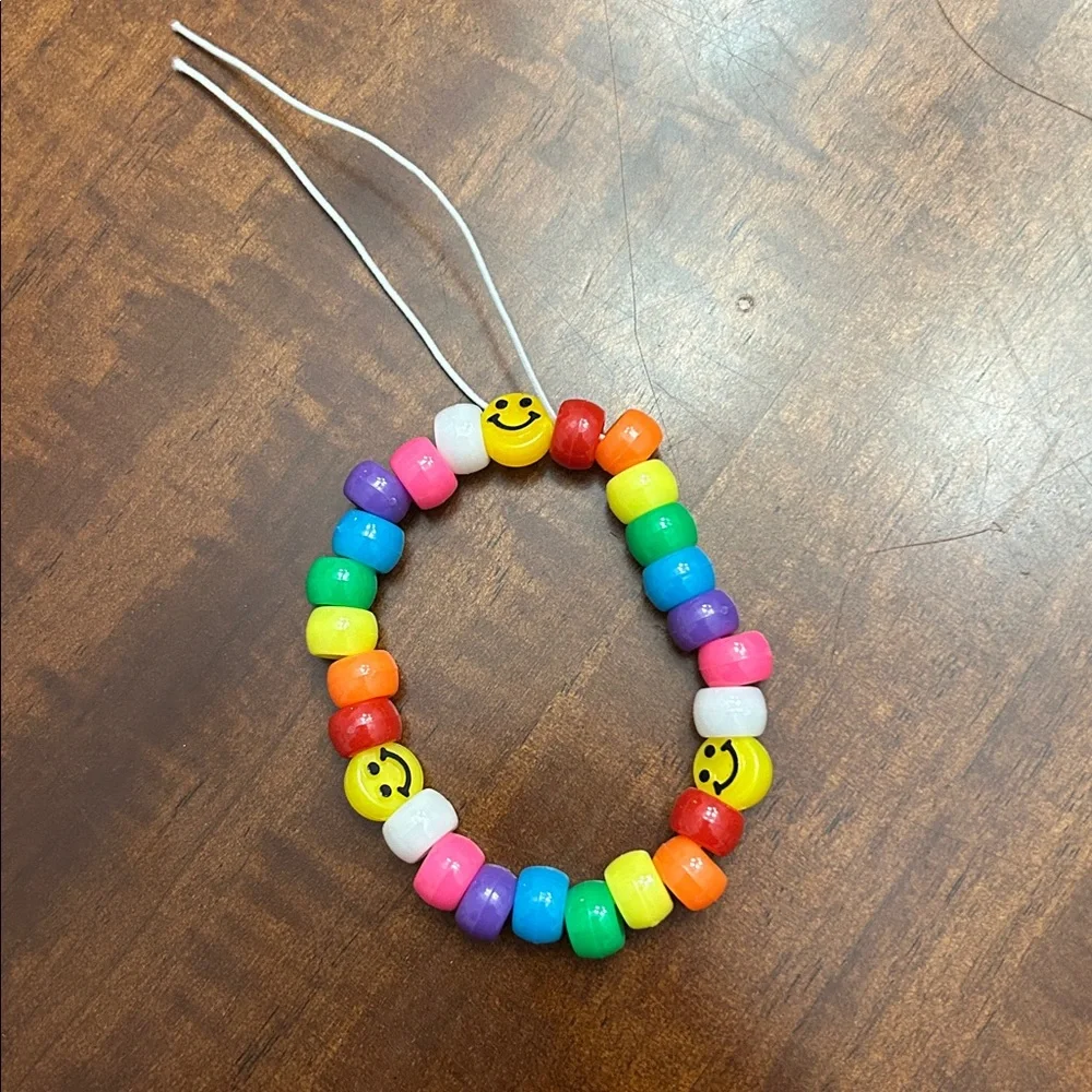 Handmade Rainbow 🌈 Smiley Face 😊 Bracelet